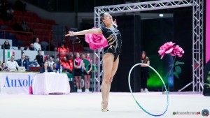 fabriano raffaeli sofia un cerchio sfe05652 copia simone ferraro ph